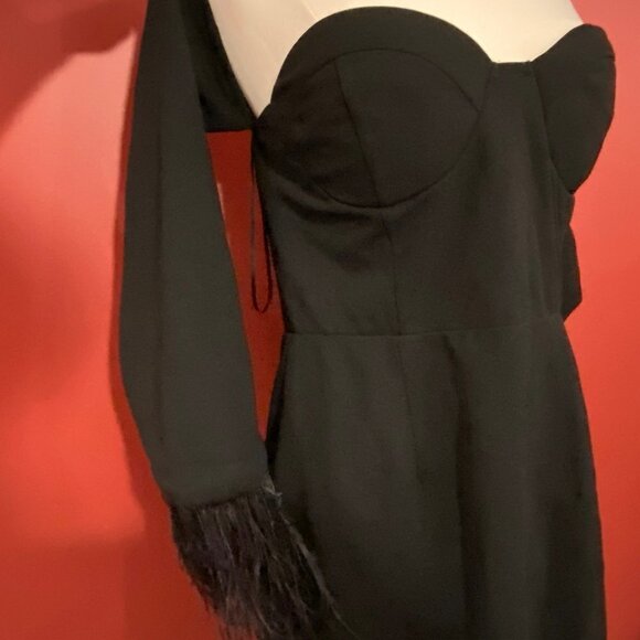 Fashion Nova Women's Mayala Off Shoulder Dress - Size 1X - NWT - Picture 3 of 6